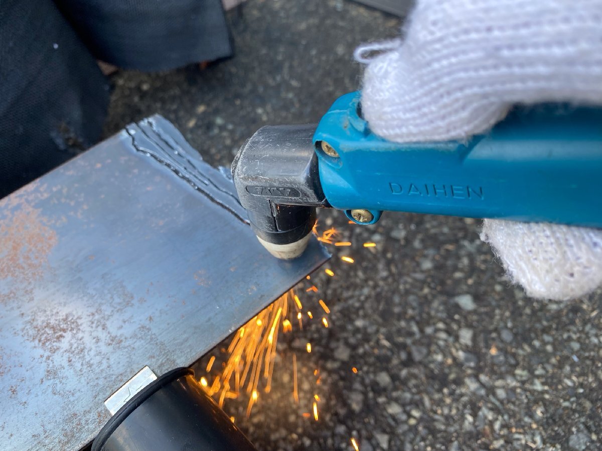 Daihen M-3500CII Air Plasma Cutter with Built-in Compressor 200V [x1241269789]
