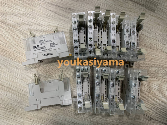 Omron P7SA-10F-ND Safety Relay Socket 100 Set DC24V [h570236773]