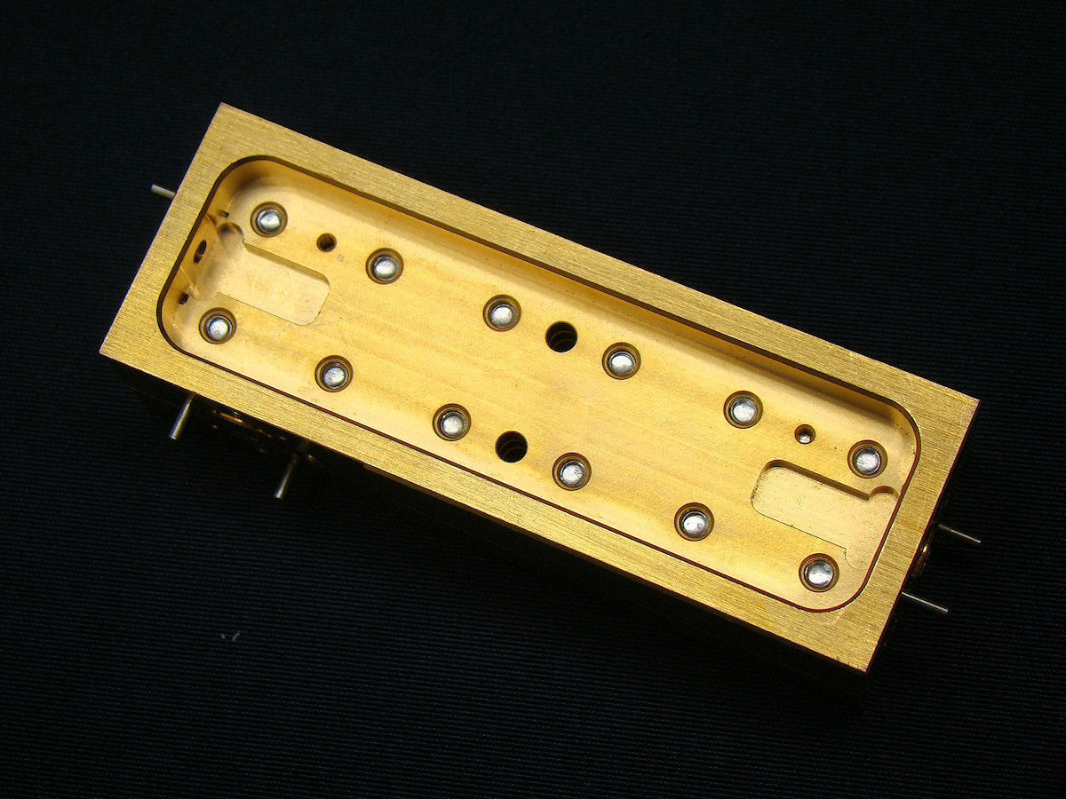MI-Wave 561E-10/387 10dB Coupler 60-90GHz [l1042942071]