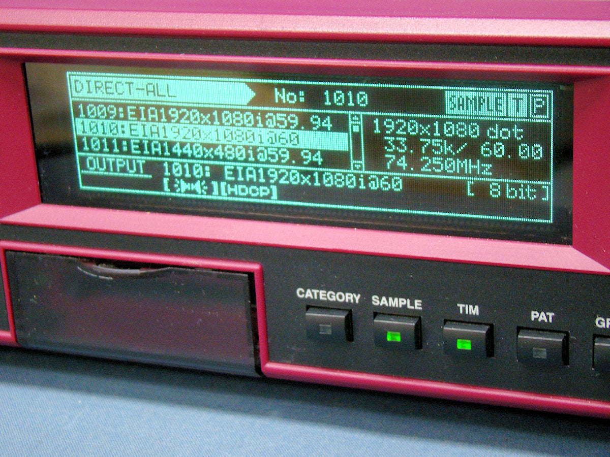 Astro VG-873 HDMI 300MHz Programmable Video Signal Generator VM-1823 [s1043123648]