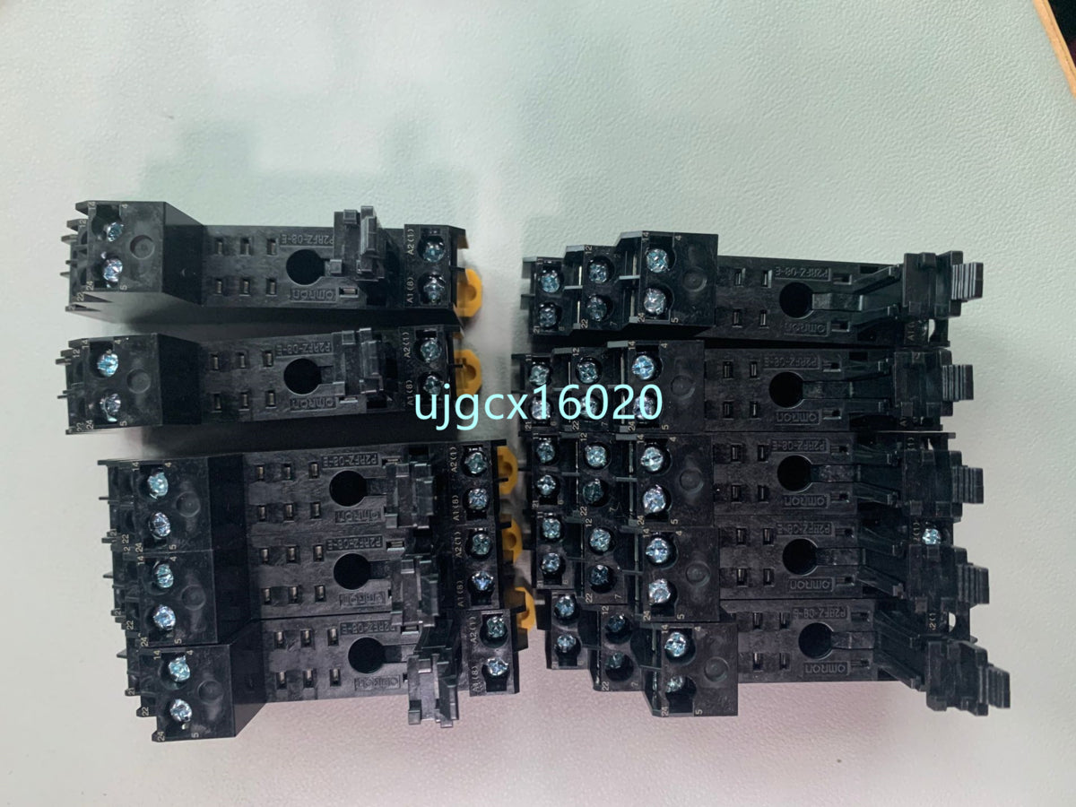 OMRON P2RFZ-08-E Surface Connection Socket 500 Pieces New [l1051025624]