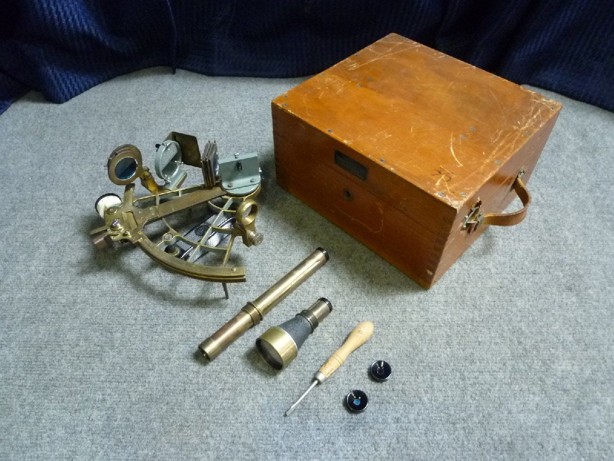 TAMAYA GINZA TOKYO Brass Sextant Surveying Angle Meter with Wooden Box [w1062129967]