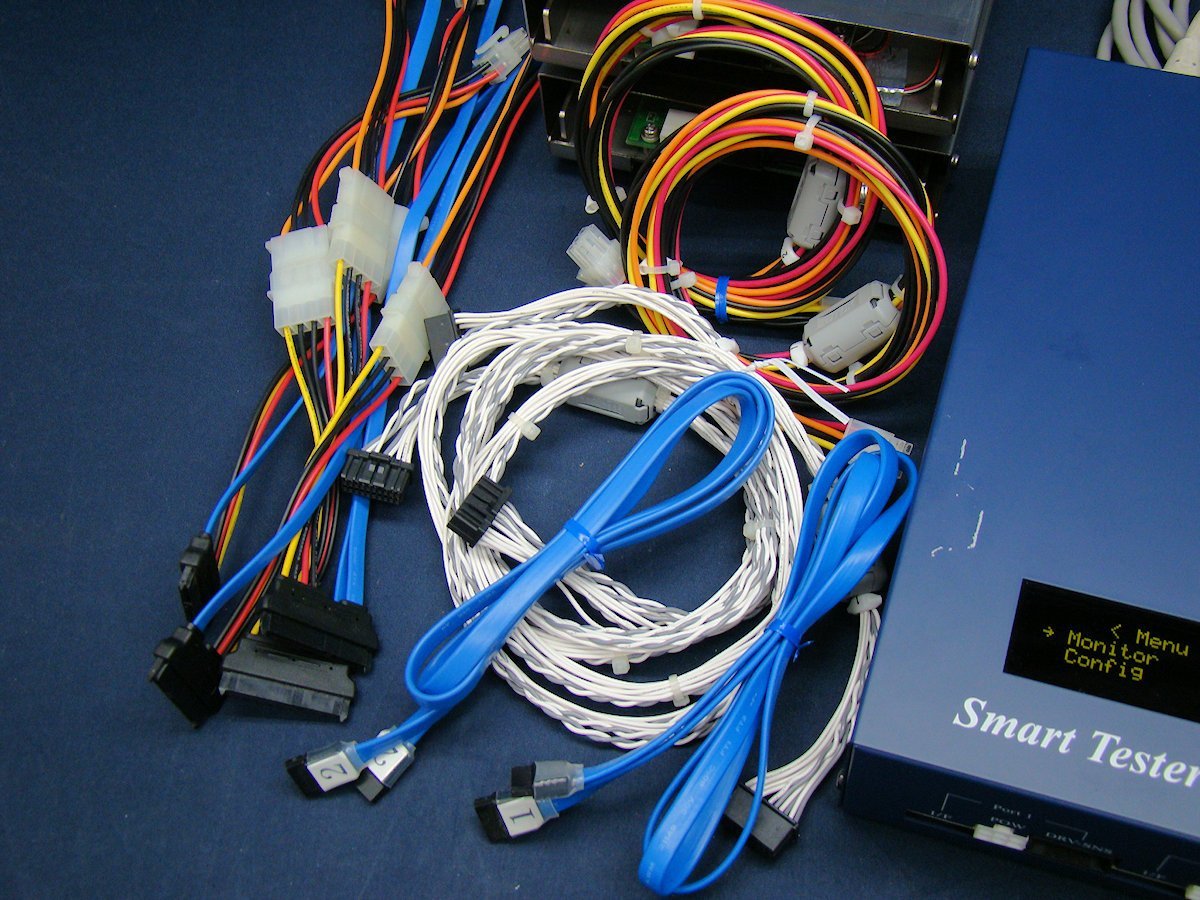 Hirota S64PV1-F1 SMART TESTER HDD/SSD Evaluation Tester SAS/SATA 1.5/3/6Gbps [q1062818069]