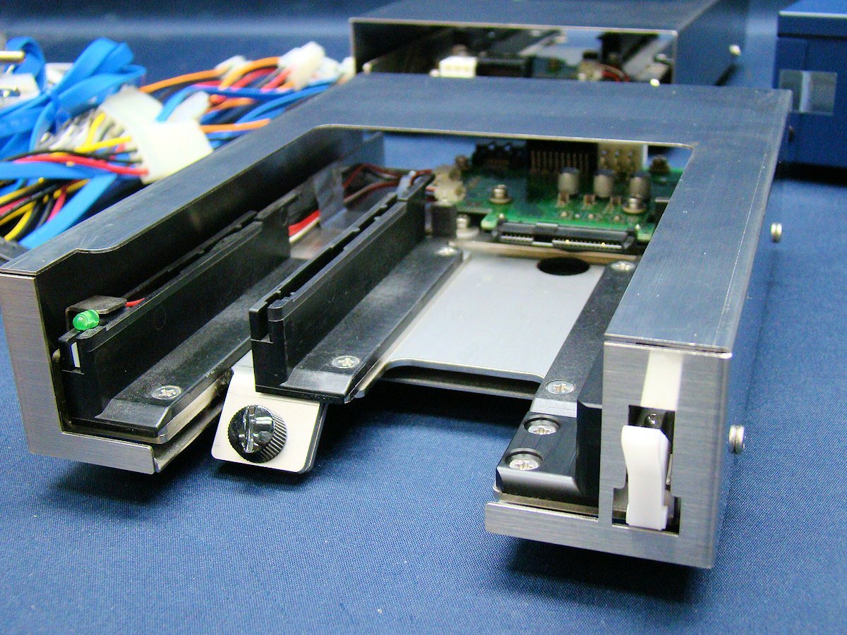 Hirota S64PV1-F1 SMART TESTER HDD/SSD Evaluation Tester SAS/SATA 1.5/3/6Gbps [q1062818069]