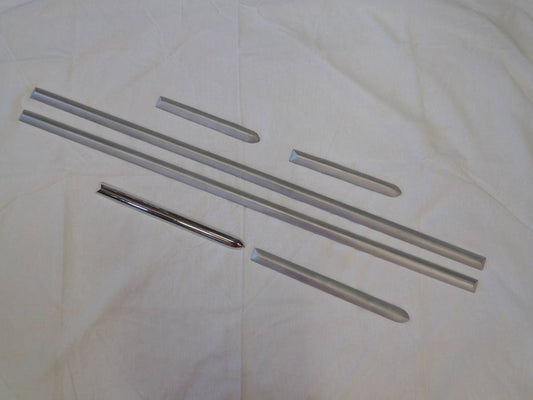 Alfa Romeo Giulietta Sprint 750 Molding Set [b1086379700]