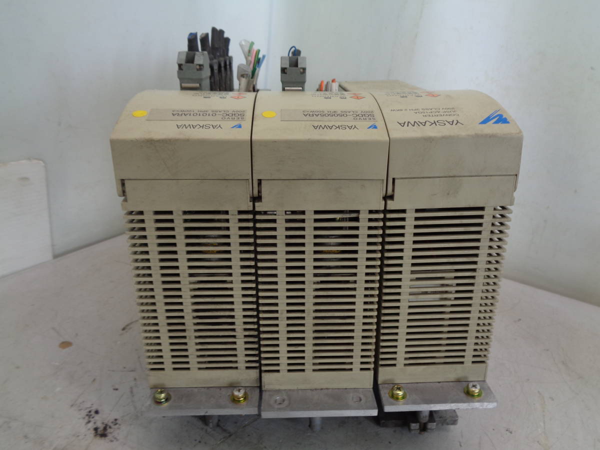 Yaskawa MK7645 Drivepack Converter Unit Servo Driver JUSP-ACP15GA SGDC-050505ARA SGDC-010101ARA [v1086602934]