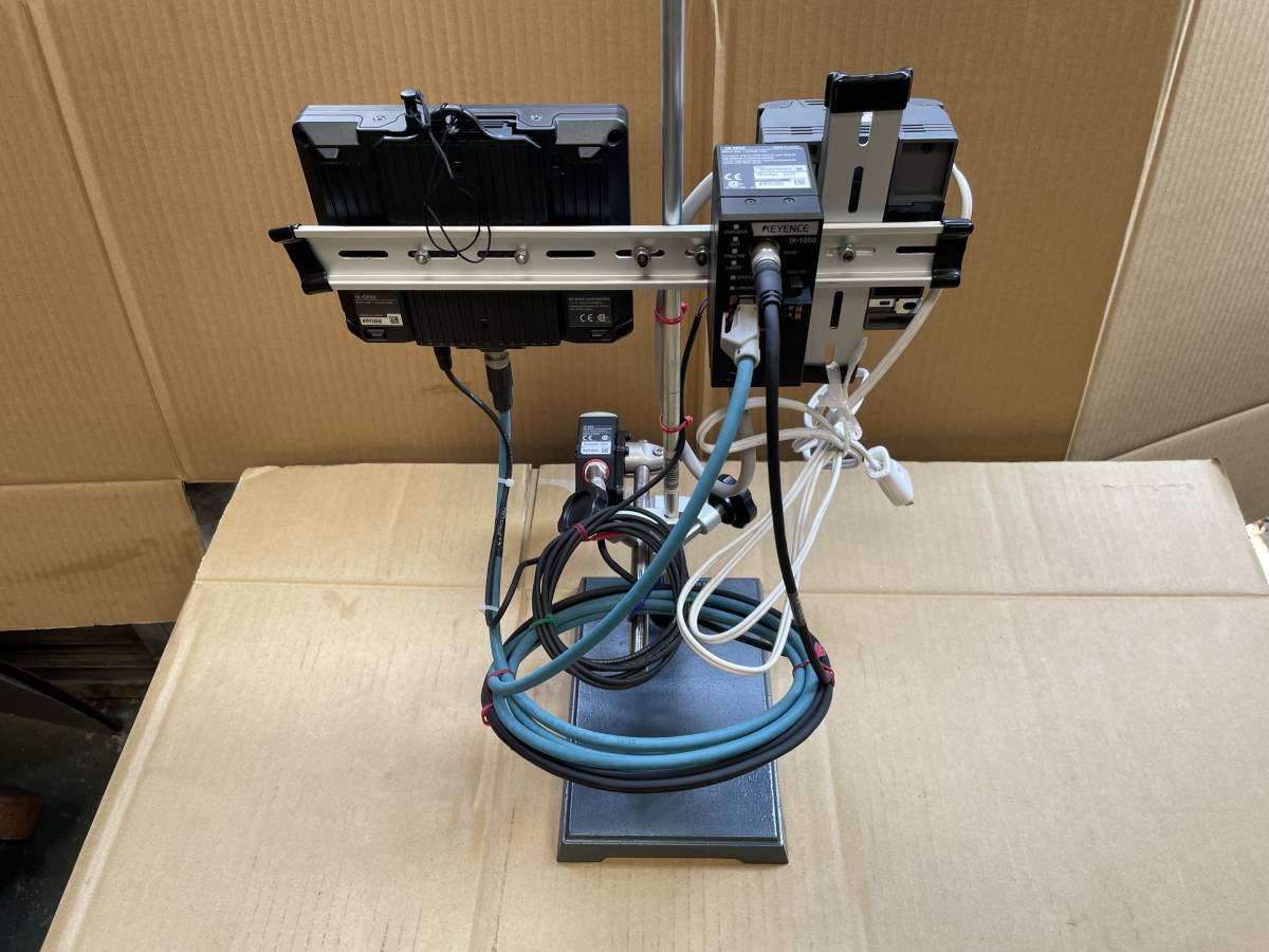 KEYENCE IX Series KZ-U3 Laser Displacement Sensor with Built-in Camera [t1097860919]