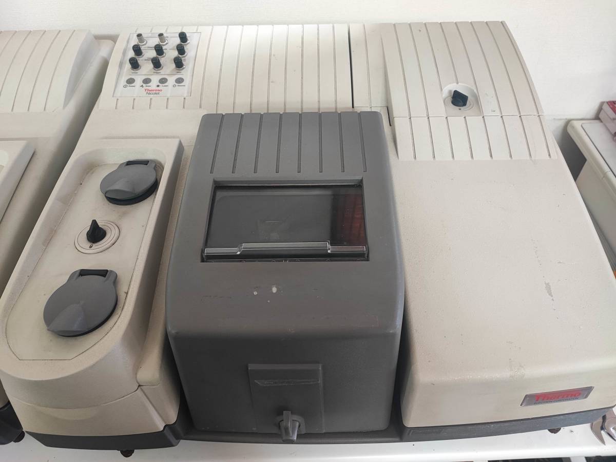 Thermo Scientific NEXUS 870 FT-IR Fourier Transform Infrared Spectrophotometer [p1101911207]