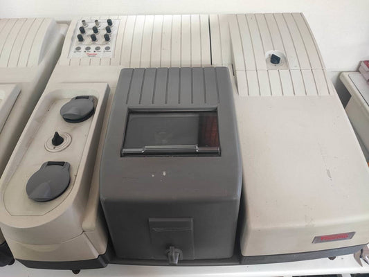 Thermo Scientific NEXUS 870 FT-IR Fourier Transform Infrared Spectrophotometer [p1101911207]