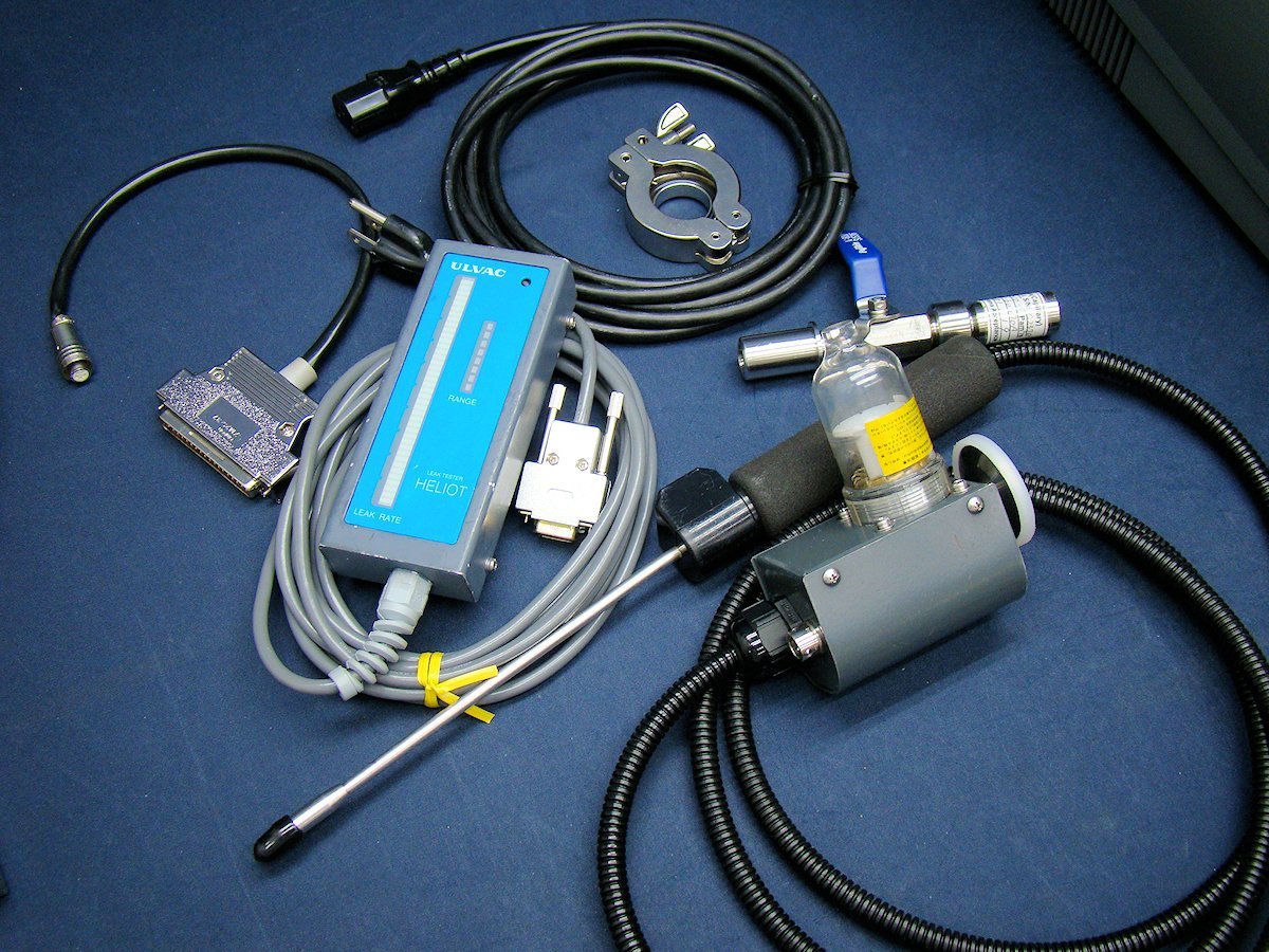 ULVAC HELIOT102 Helium Leak Detector Controller [n1107265062]