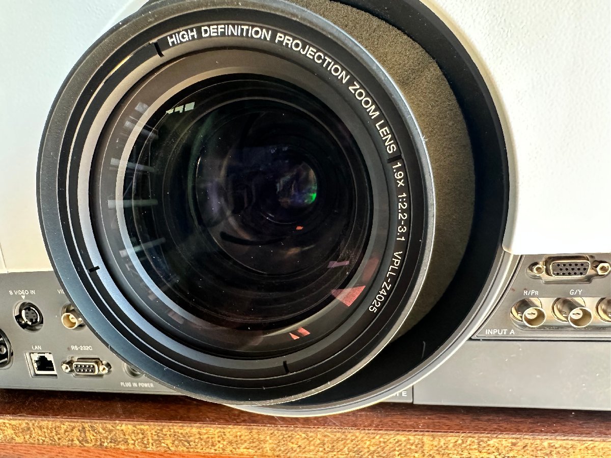 Sony VPL-FH500 Data Projector with VPLL-Z4025 Lens [w1110063403]