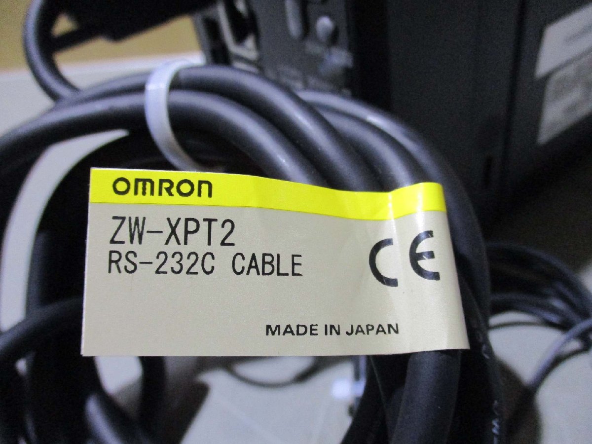 OMRON ZW-CE10T Displacement Sensor [k1115513083]