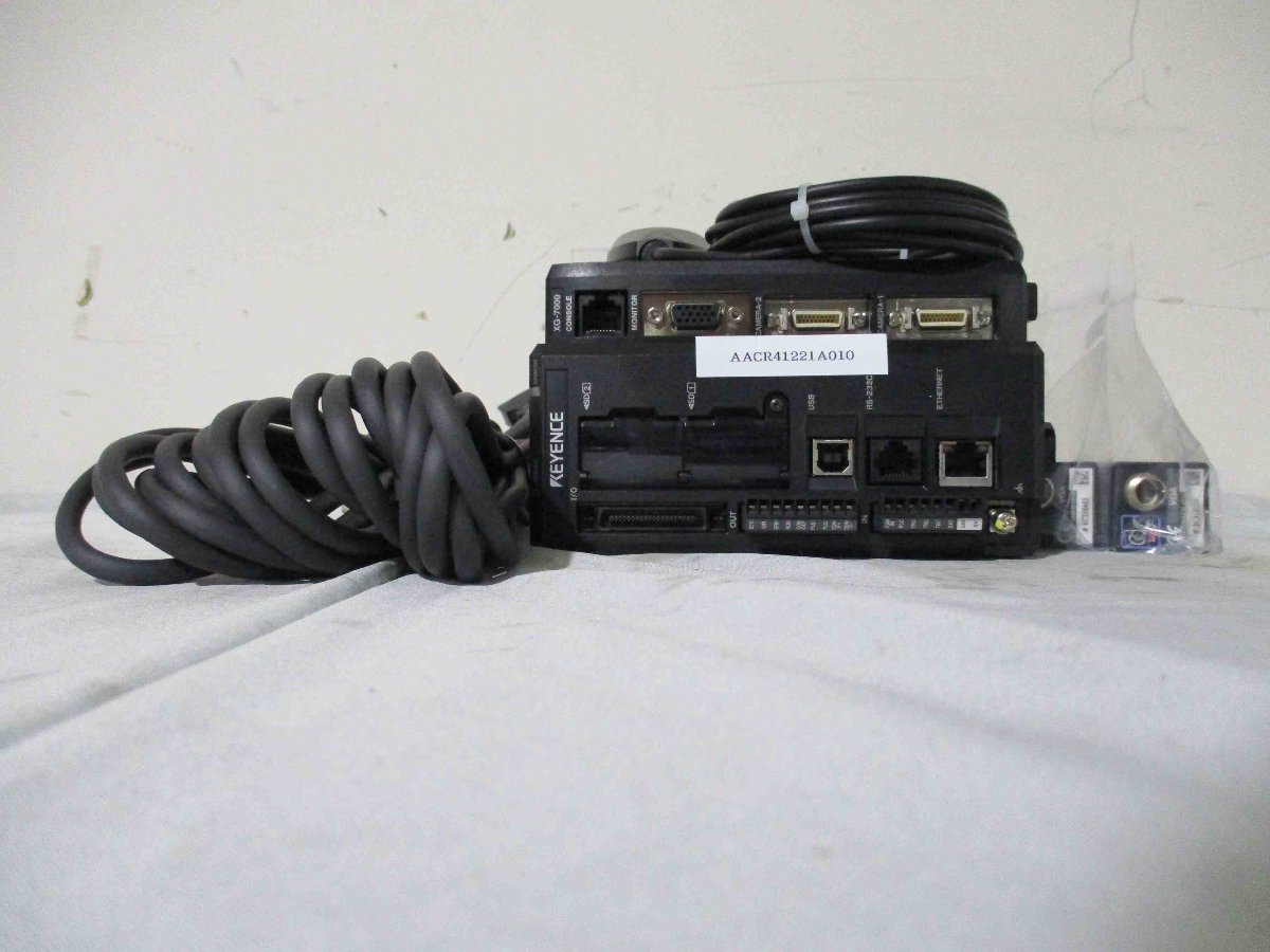 KEYENCE XG-7000 Series XG-7000/CA-CN5L*2/XG-035M*2 Console [p1115507790]
