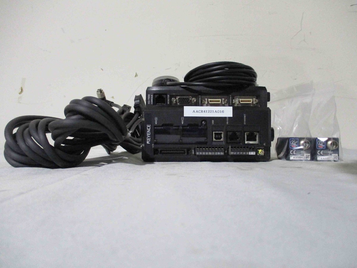 KEYENCE XG-7000 Series XG-7000/CA-CN5L*2/XG-035M*2 Console [w1115521361]