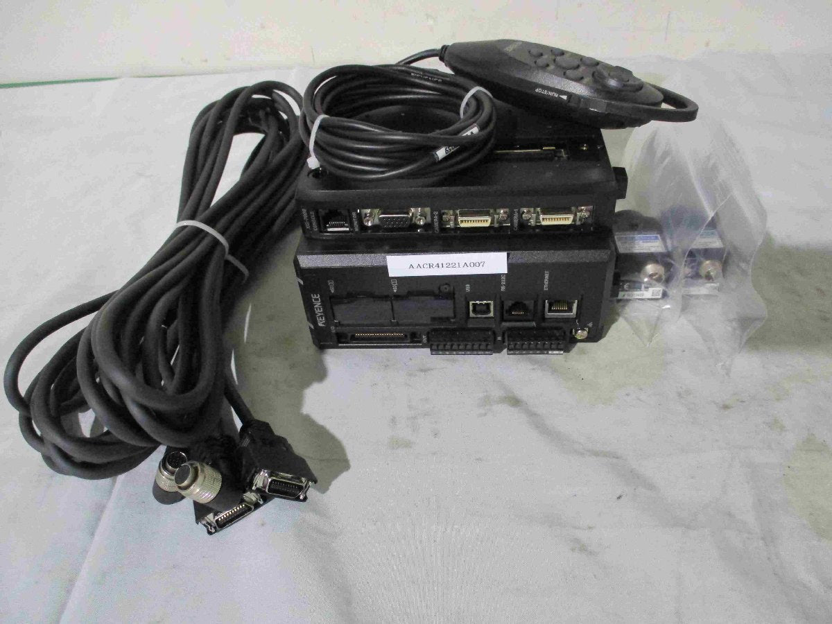 KEYENCE XG-7000 Series XG-7000 Controller and Accessories [h1115525914]