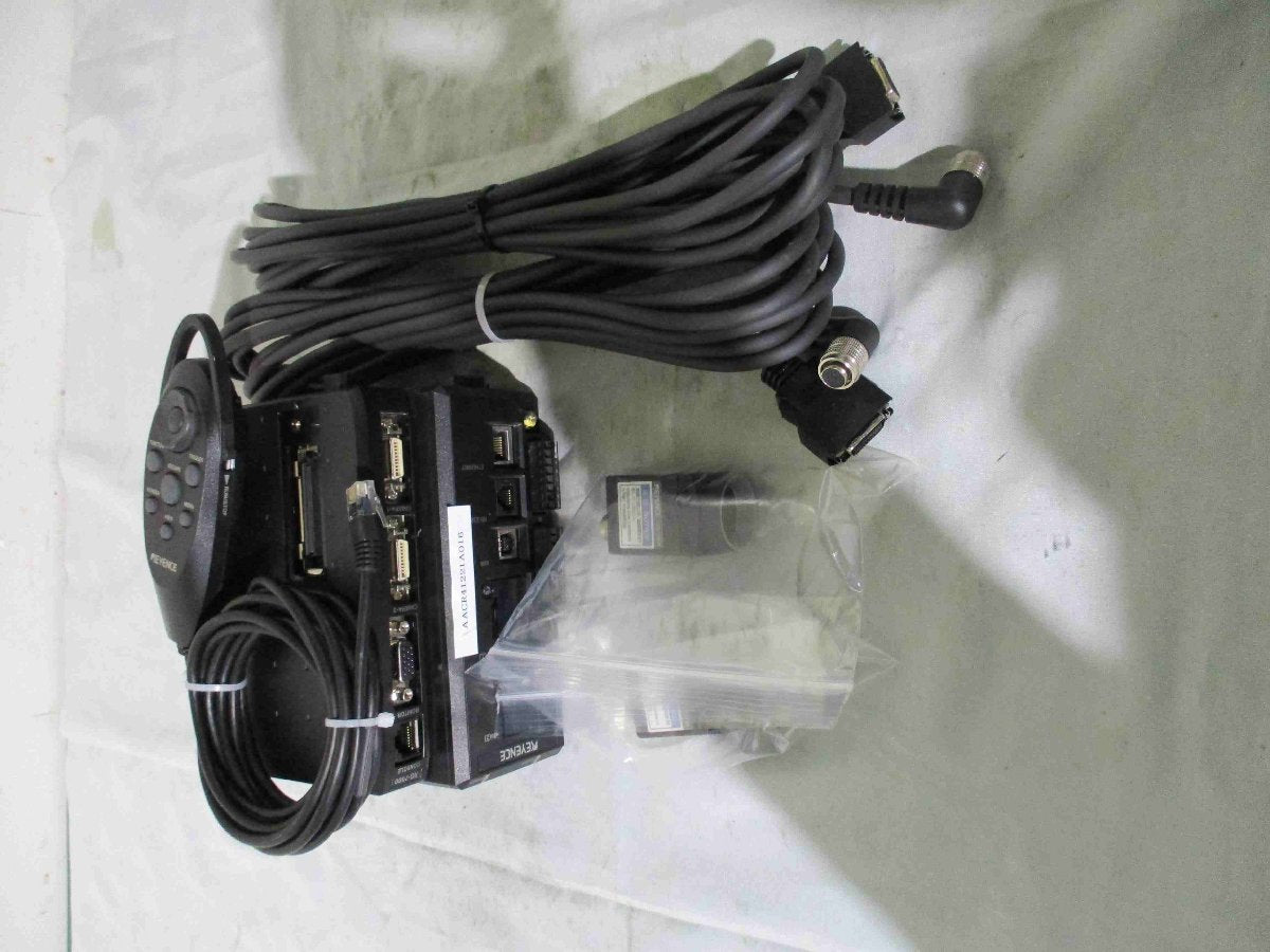 KEYENCE XG-7000 Series XG-7000/CA-CN5L*2/XG-035M*2 Console [w1115521361]