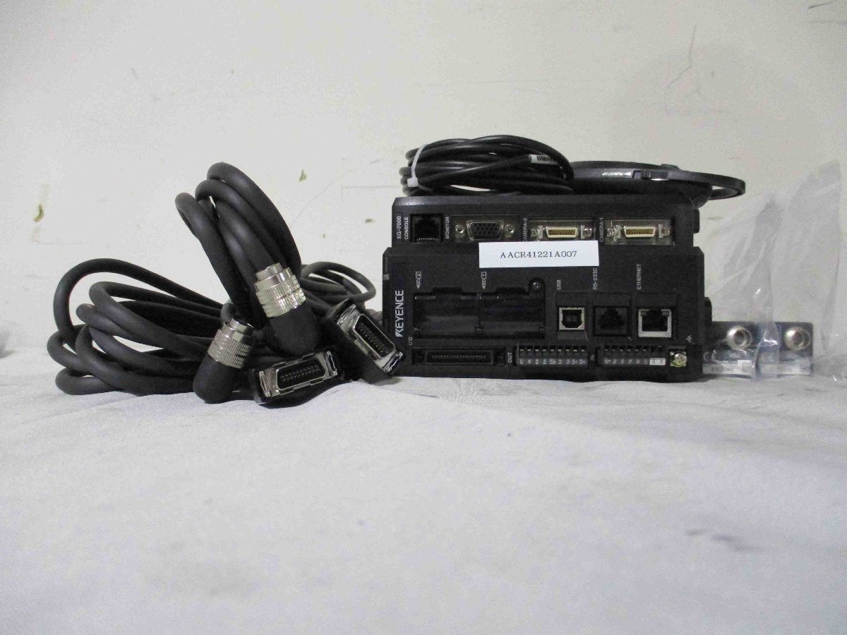 KEYENCE XG-7000 Series XG-7000 Controller and Accessories [h1115525914]
