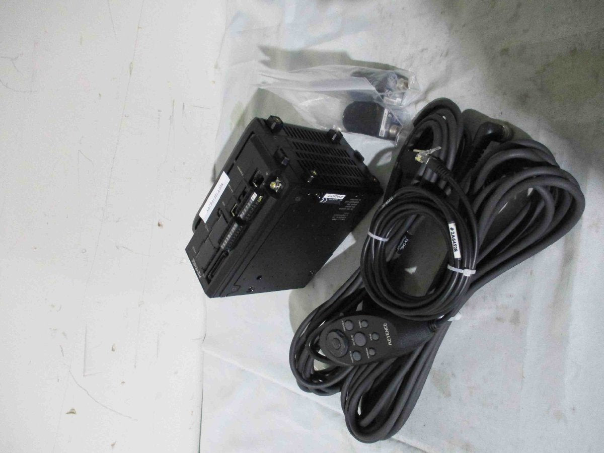 KEYENCE XG-7000 Series XG-7000/CA-CN5L*2/XG-035M*2 Console [h1115523782]