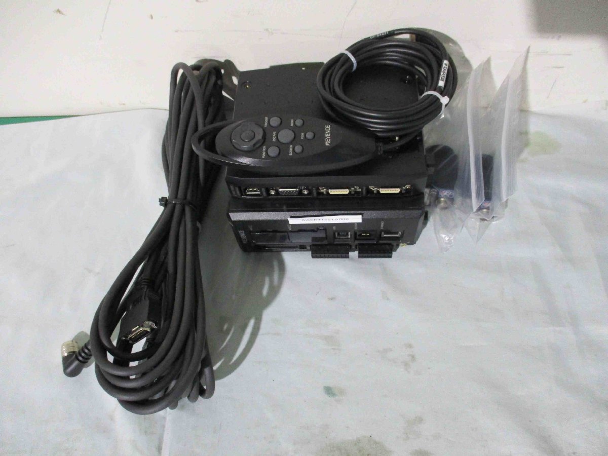 KEYENCE XG-7000 Series XG-7000/CA-CN5L*2/XG-035M*2 Console [h1115523782]