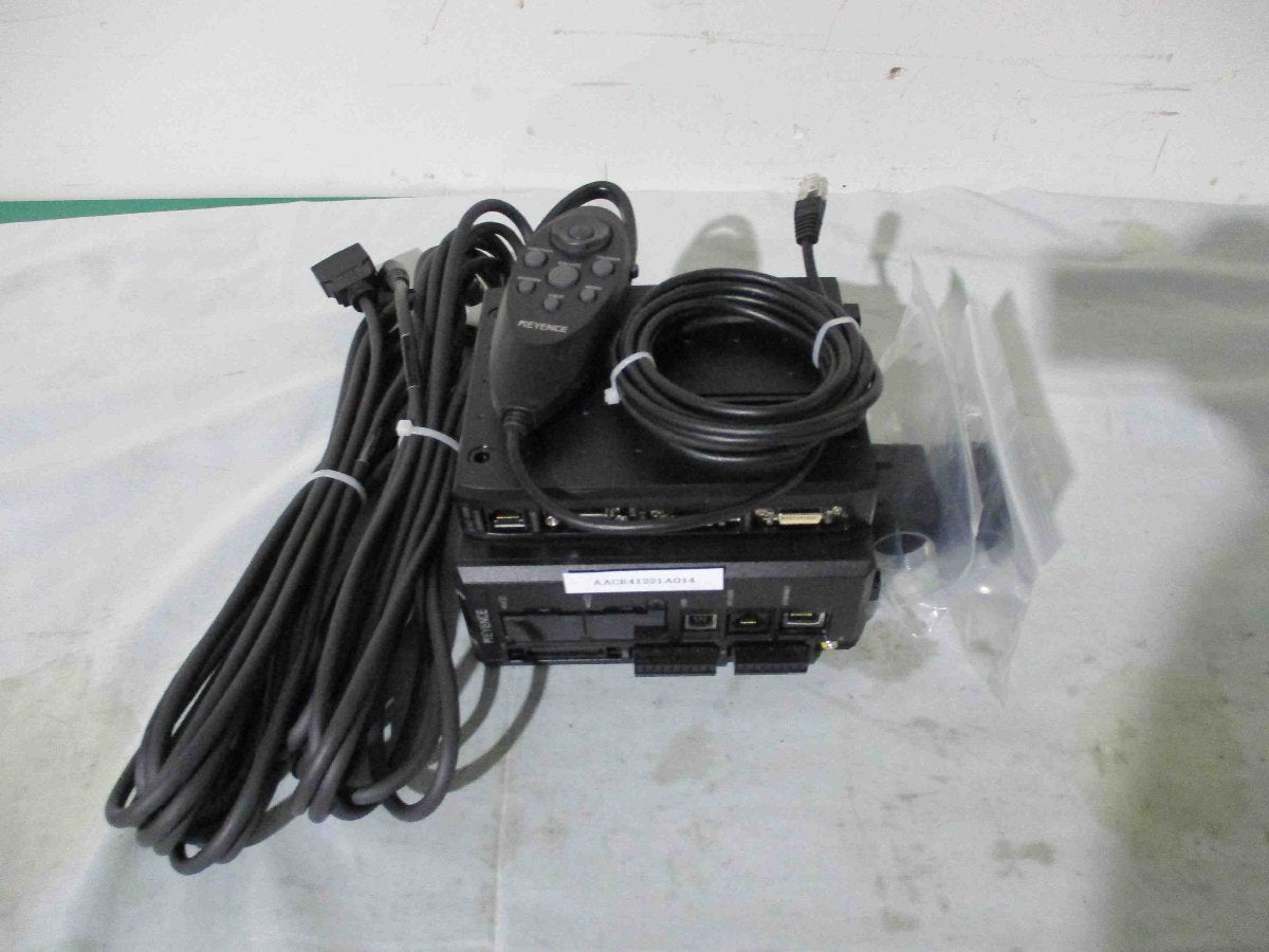KEYENCE XG-7000 Series XG-7000/CA-CN5L*2/XG-035M*2 Console [j1115512575]
