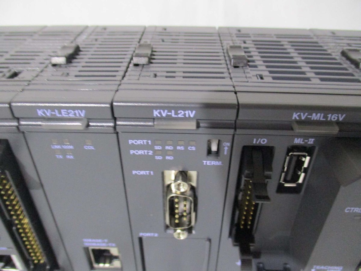Keyence KV-L2V Programmable Logic Controller [r1115496133]