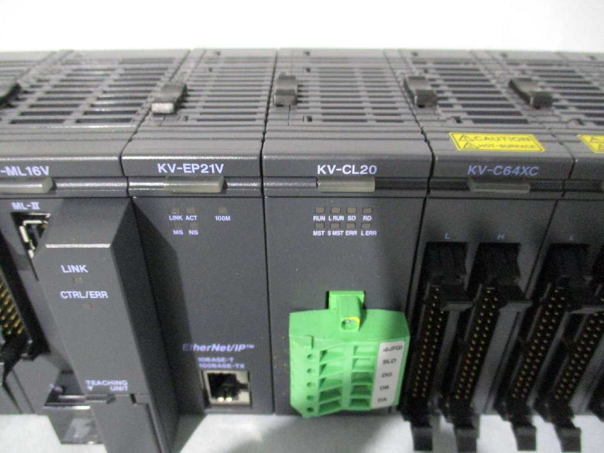 Keyence KV-L2V Programmable Logic Controller [e1115516868]