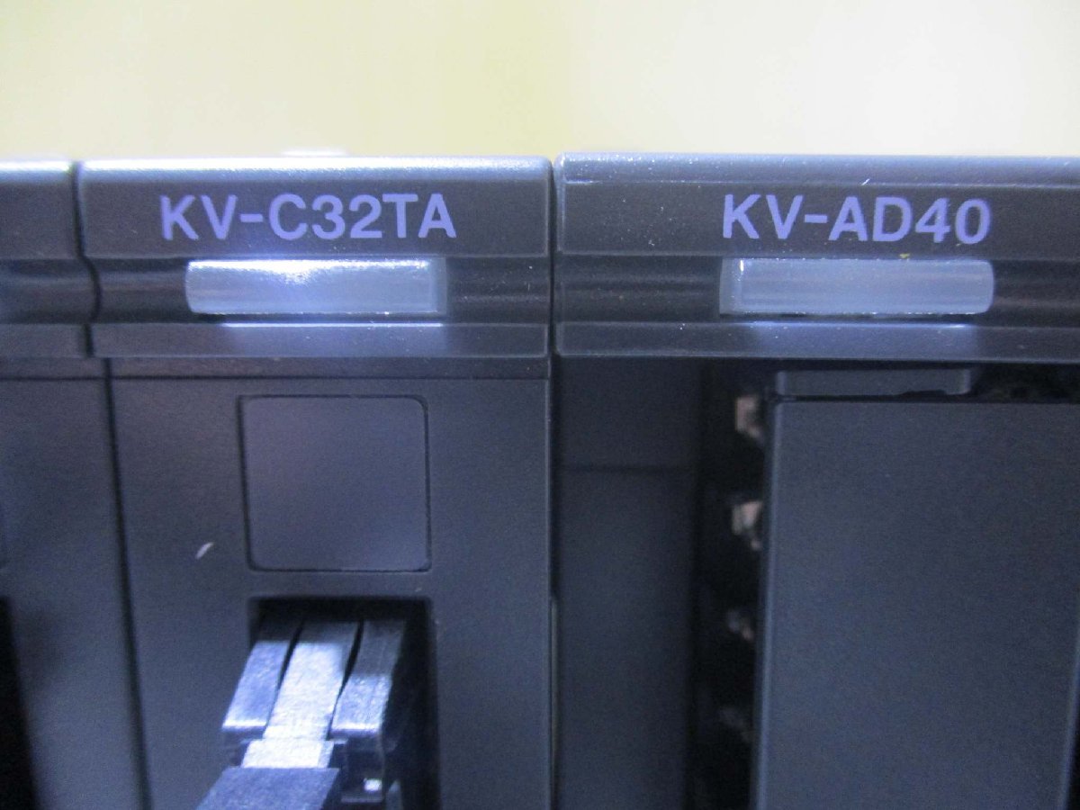 KEYENCE KV-1000 Automation Controller with KV-C32XA*2, KV-32TA*2, KV-AD40*2, KV-TF40, KVC32TC [k1115516773]