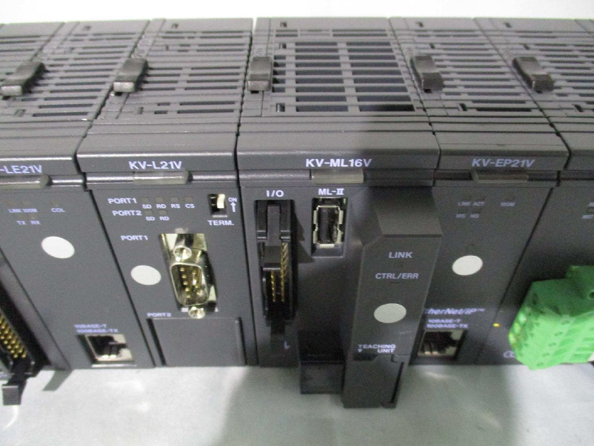 Keyence KV-L2V Control Unit [k1115510839]