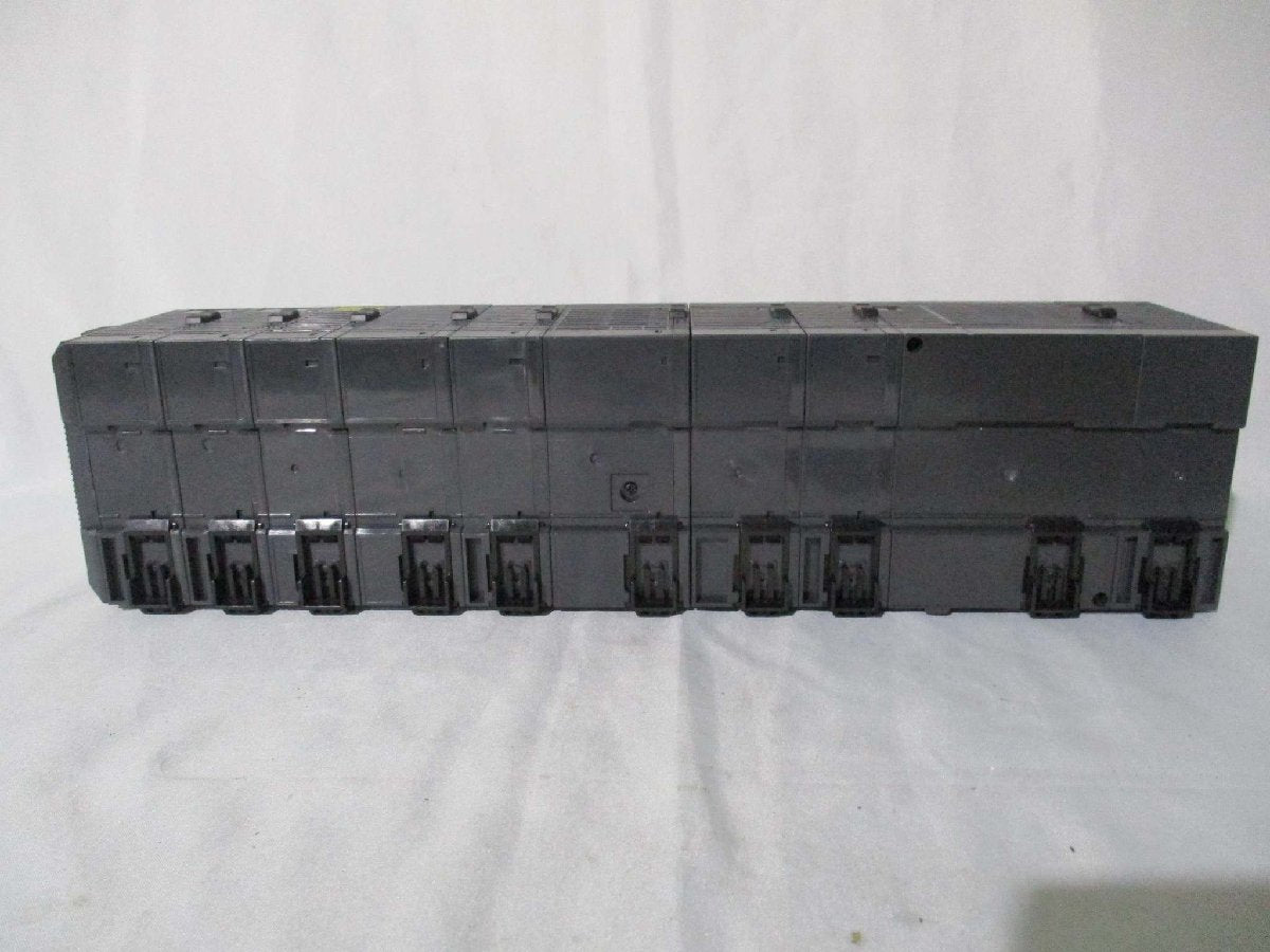 Keyence KV-L2V Programmable Logic Controller [g1115518019]