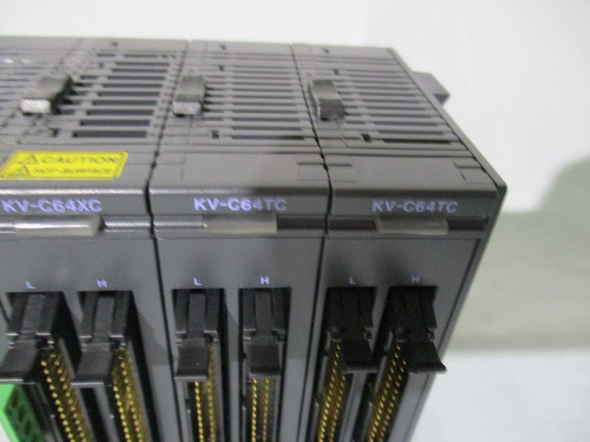 Keyence KV-L2V Programmable Logic Controller [1115512122]