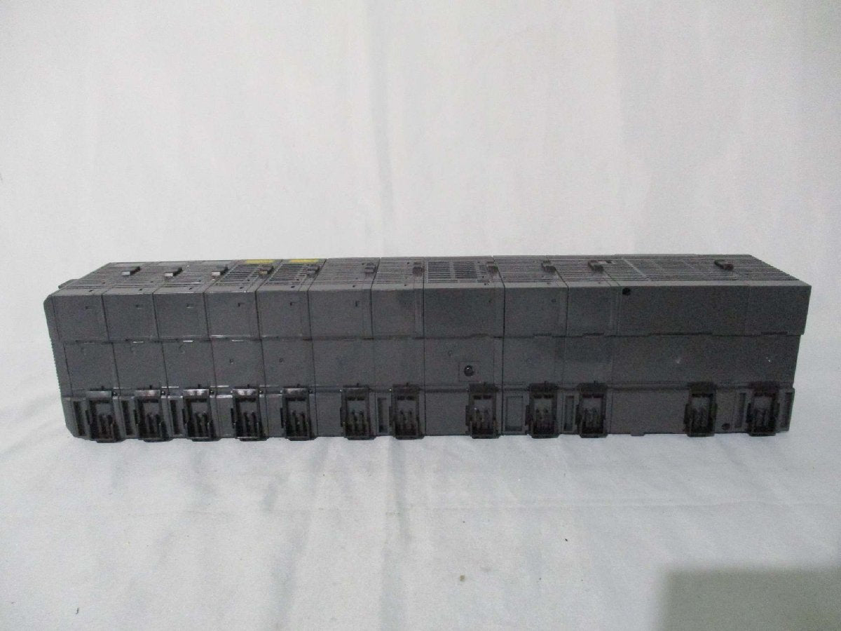 Keyence KV-L2V Programmable Logic Controller [v1115530553]