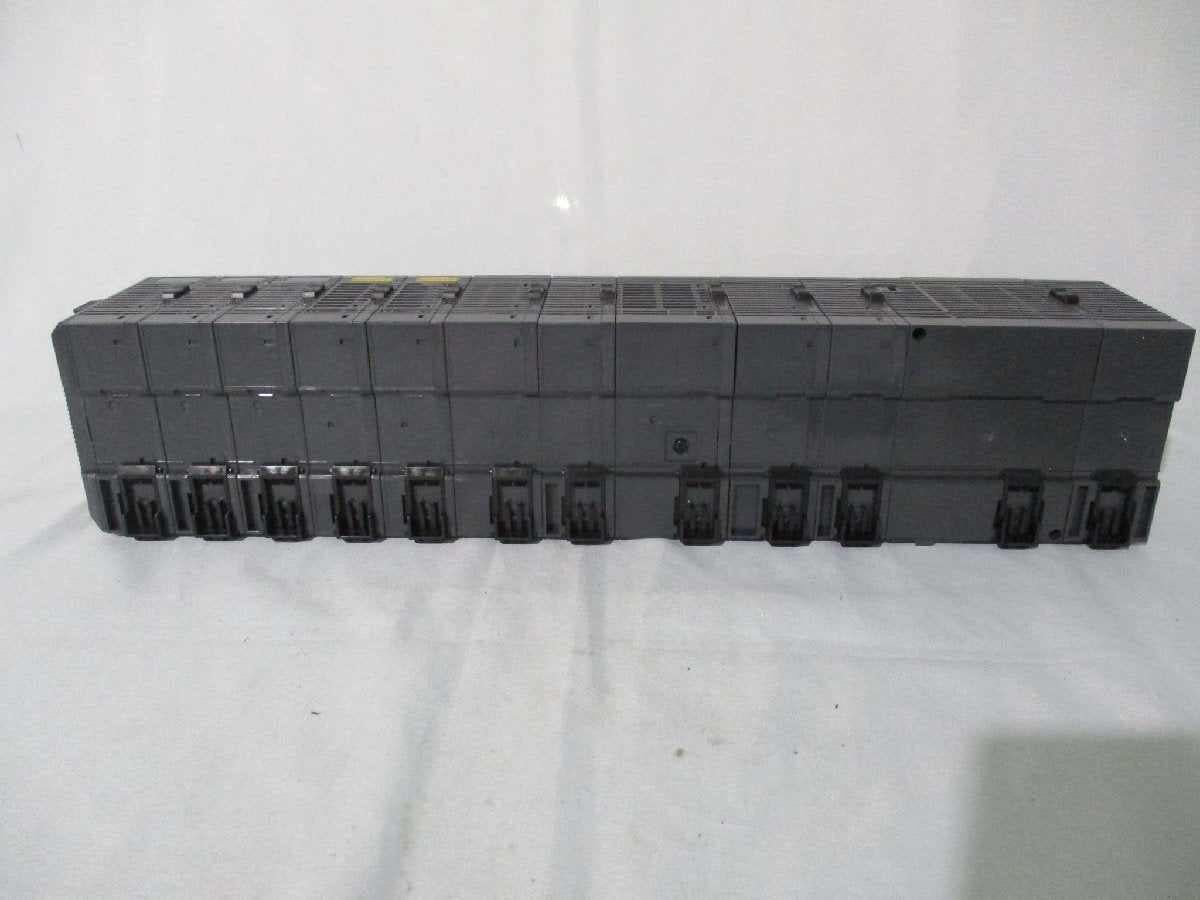 Keyence KV-L2V Programmable Logic Controller [l1115520114]
