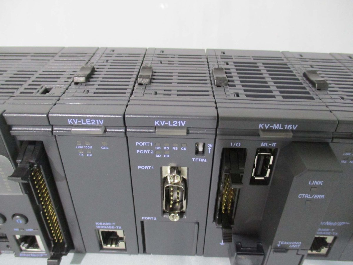 Keyence KV-L2V Programmable Logic Controller [l1115520114]