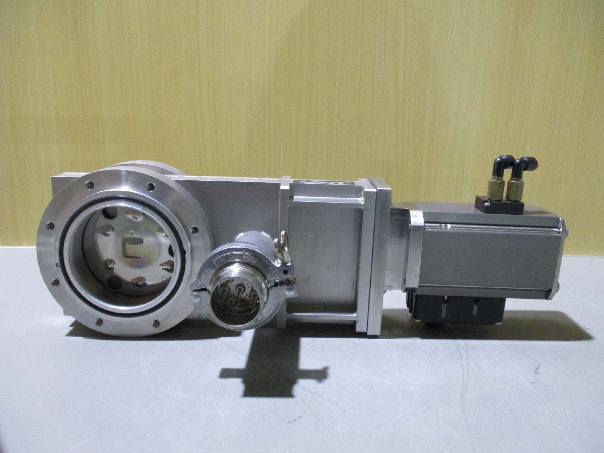VAT 10840-PE24-ADJ1 UHV GATE VALVE [g1115547852]