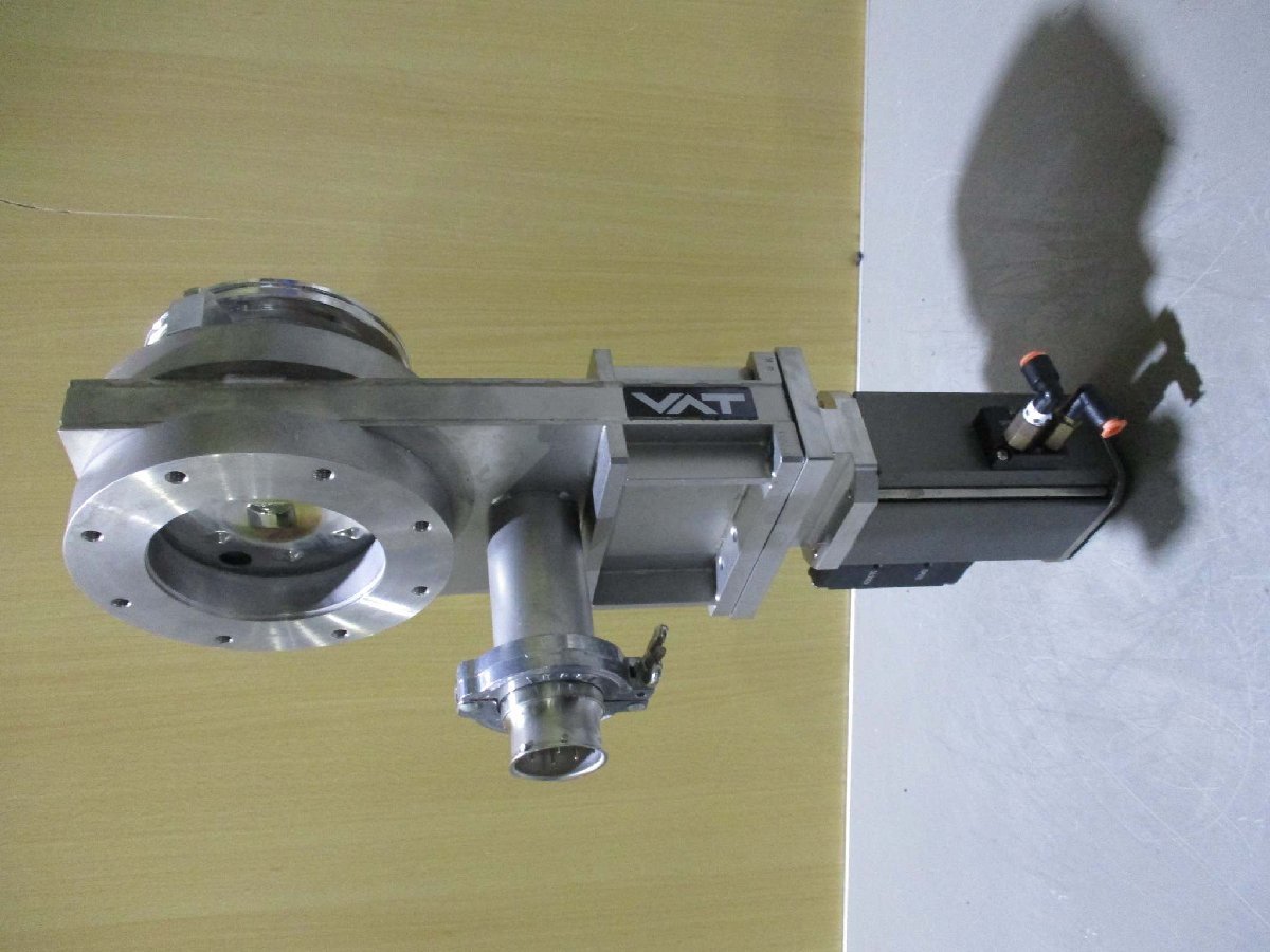 VAT 10840-PE24-ADJ1 UHV GATE VALVE [h1115547698]