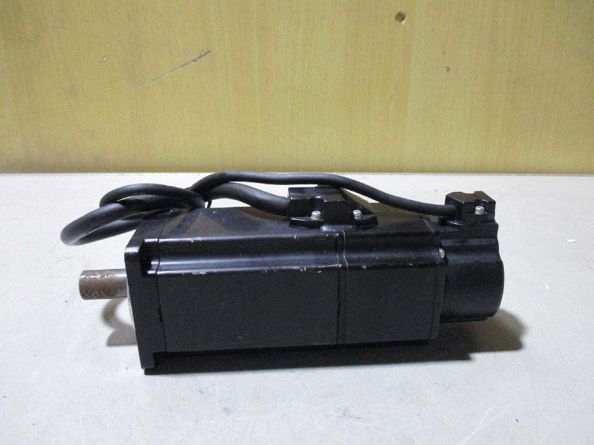 ORIENTAL MOTOR DXMS2040-SAM AC SERVO MOTOR 0.4KW [x1115535099]