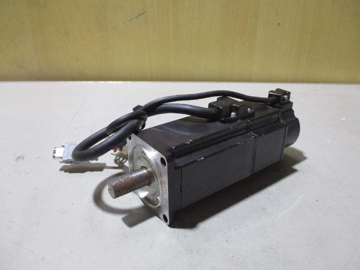 ORIENTAL MOTOR DXMS2040-SAM AC SERVO MOTOR 0.4KW [x1115535099]