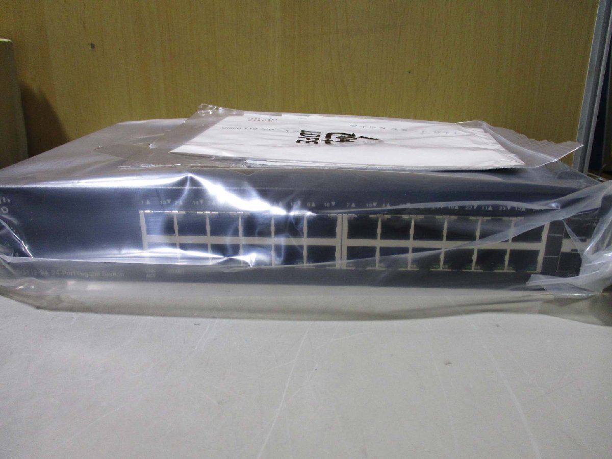 Cisco Systems SG112-24 24 Port Gigabit Switch [1115542380]