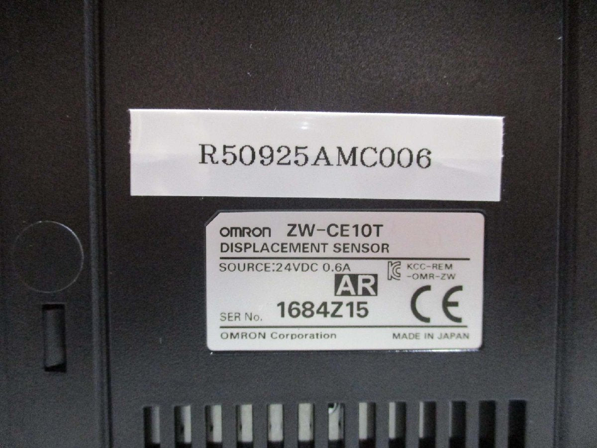 OMRON ZW-CE10T Displacement Sensor + ZW-S07 + ZW-XPT2 RS-232C Cable [q1116081134]