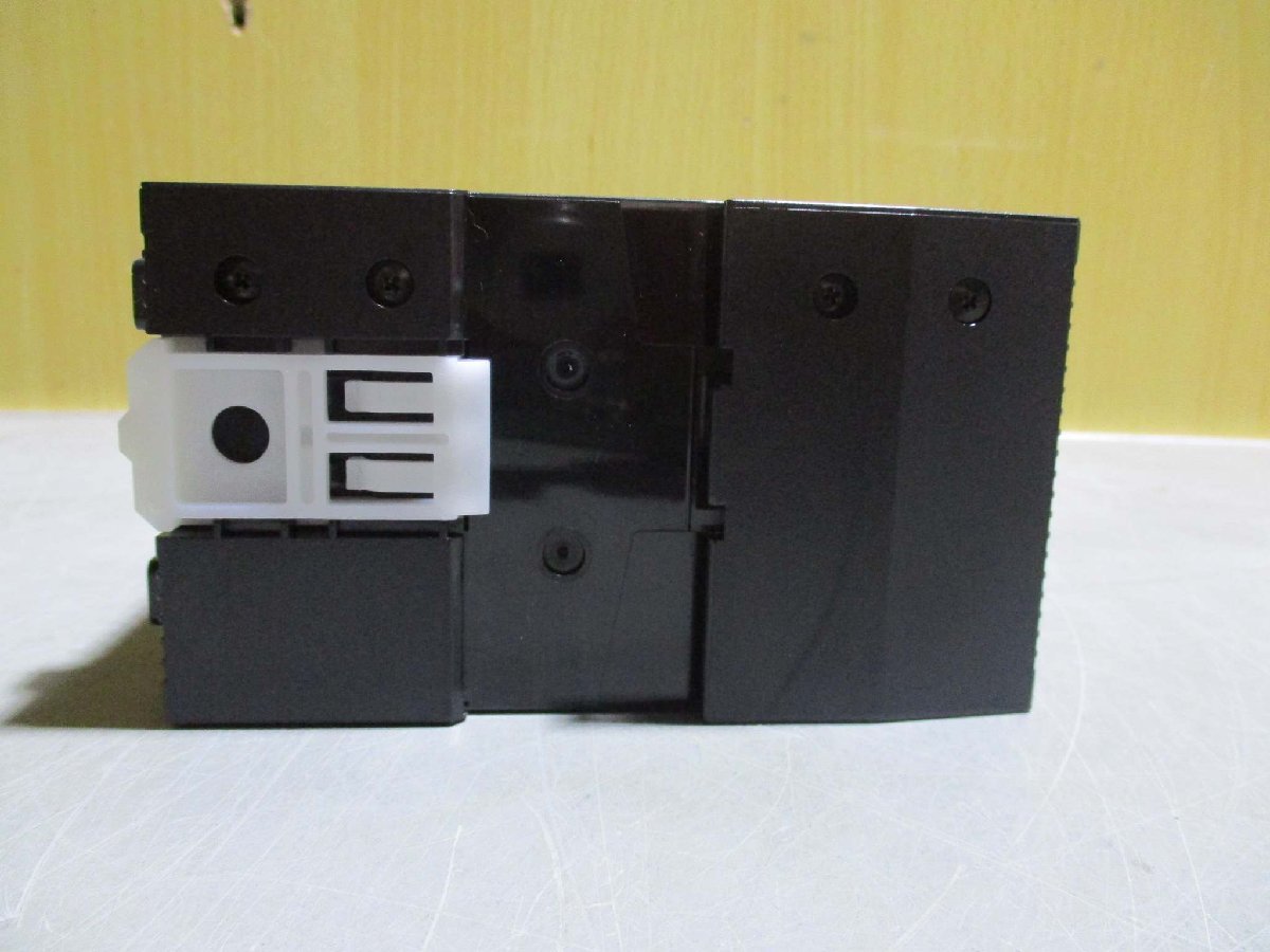 OMRON ZW-CE10T Displacement Sensor + ZW-S07 + ZW-XPT2 RS-232C Cable [q1116081134]