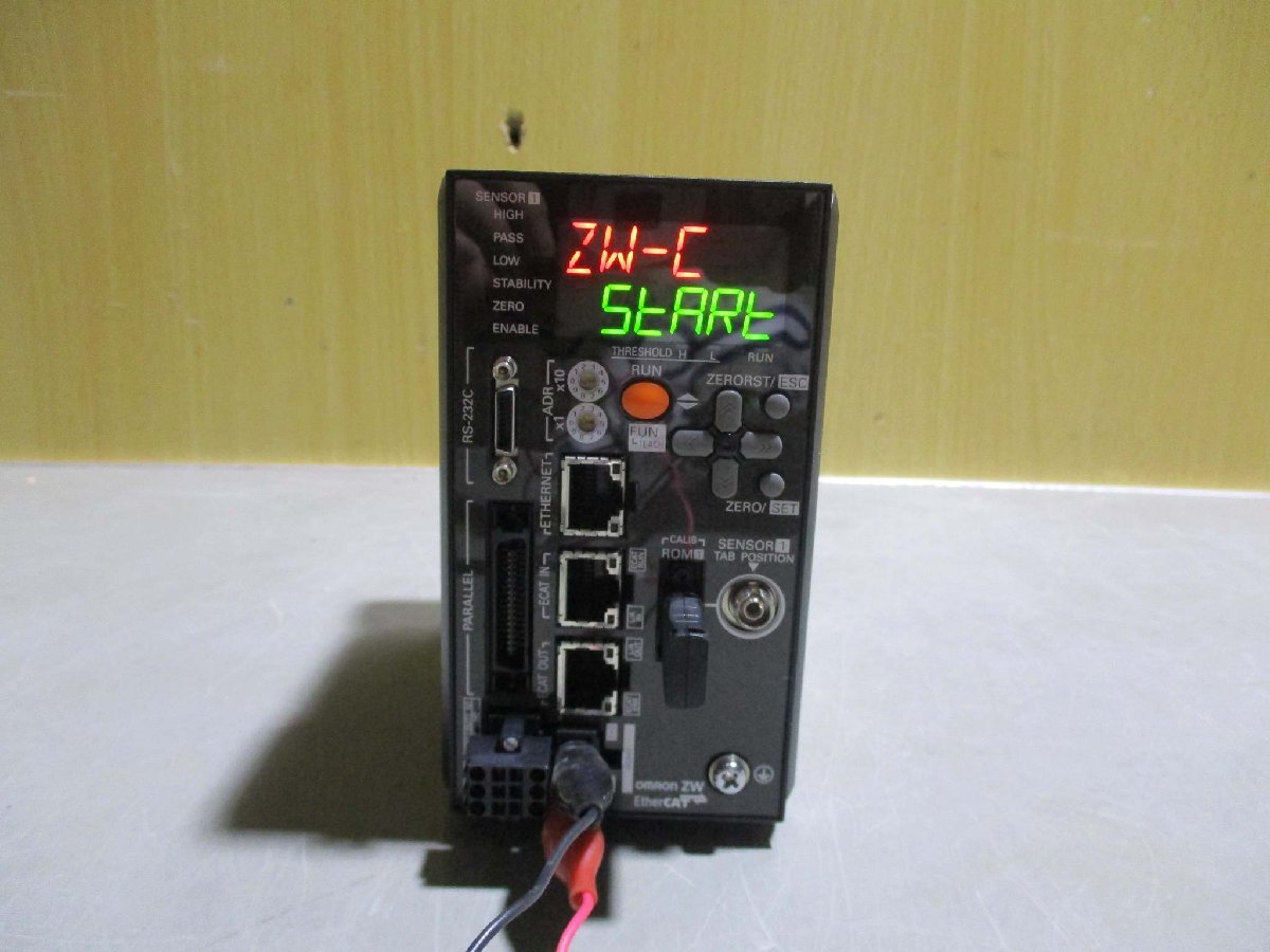 OMRON ZW-CE10T Displacement Sensor + ZW-S07 + ZW-XPT2 RS-232C Cable [q1116081134]