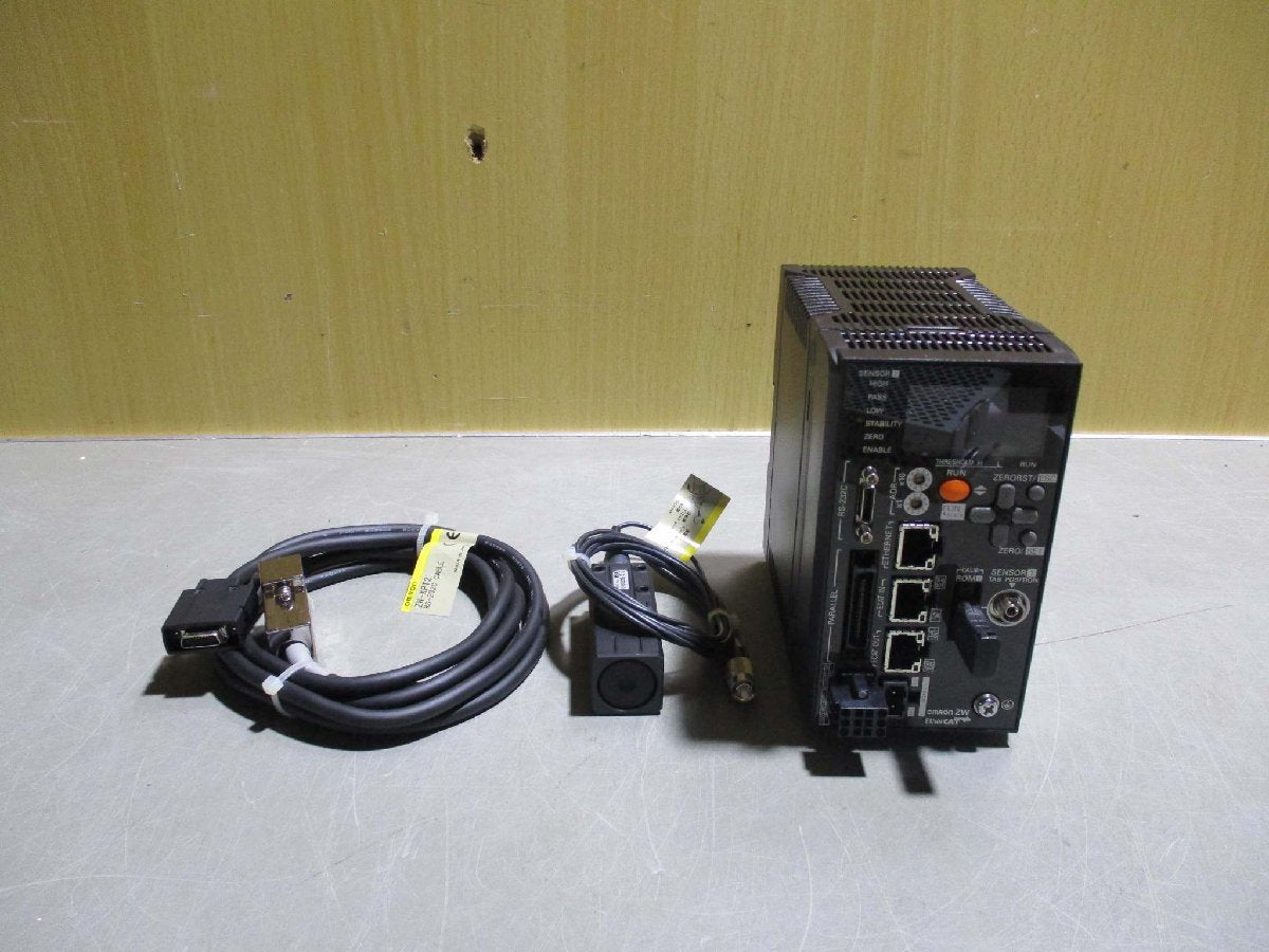 OMRON ZW-CE10T Displacement Sensor + ZW-S07 + ZW-XPT2 RS-232C Cable [q1116081134]