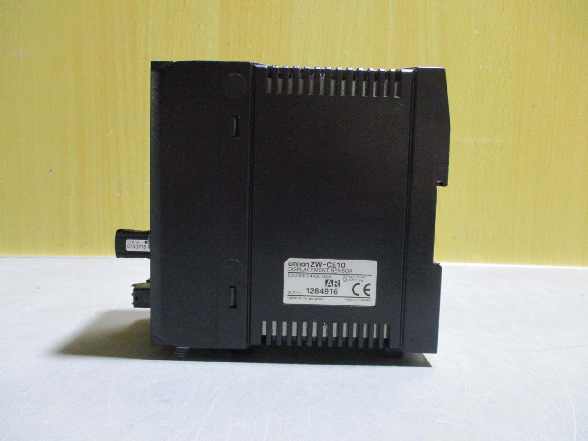 OMRON ZW-CE10 Displacement Sensor [h1116088299]