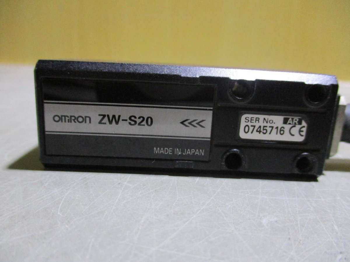 OMRON ZW-CE10 Displacement Sensor [h1116088299]