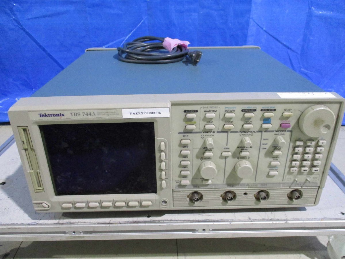 TEKTRONIX TDS 744A 4-Channel Color Digital Oscilloscope 500 MHz 1GS/s [x1121856687]