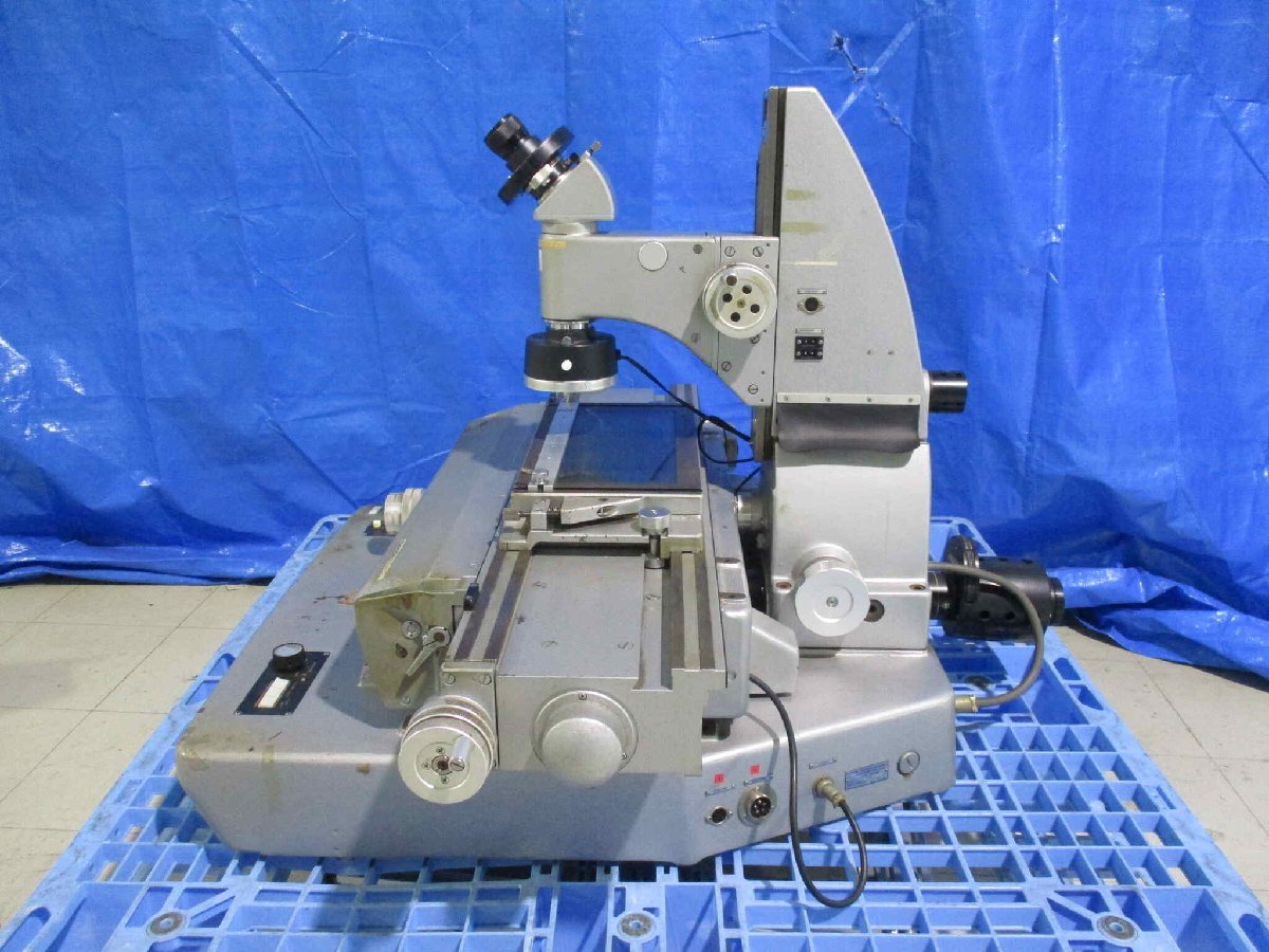 TOPCON T.U.M.200-BD Measuring Microscope [p1122705900]