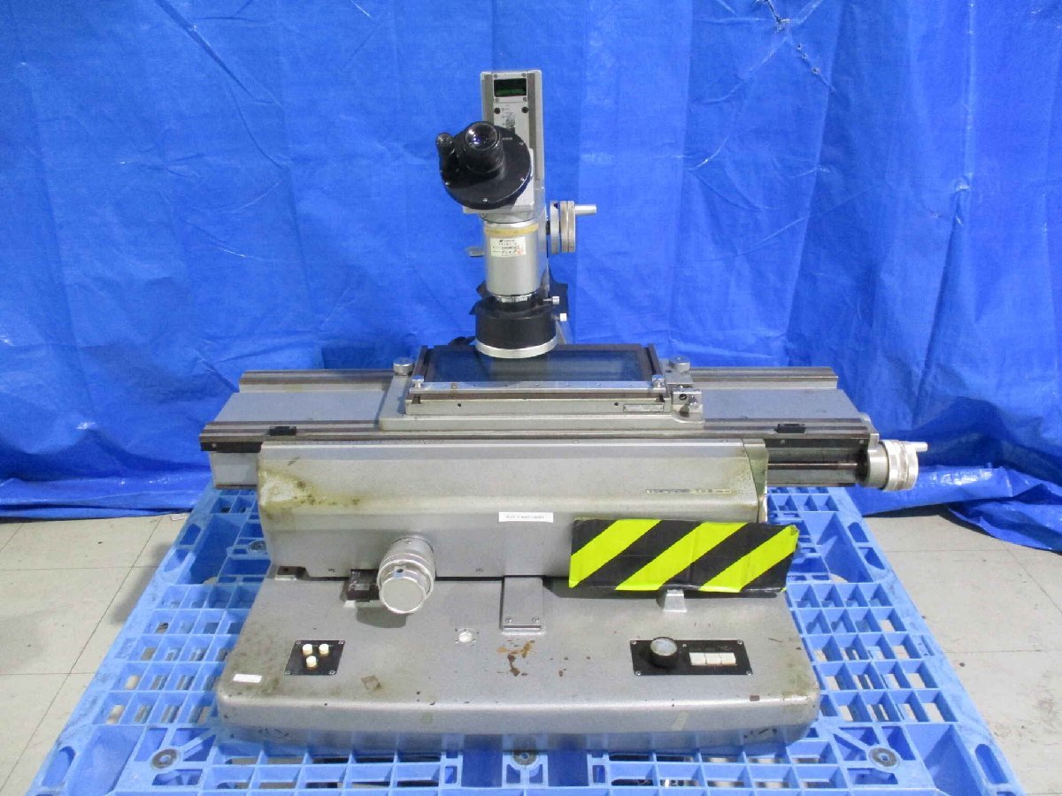 TOPCON T.U.M.200-BD Measuring Microscope [p1122705900]