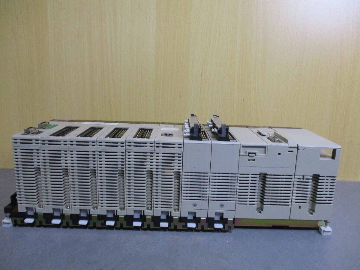 OMRON CS1W-BC083 Control Unit [s1122808254]
