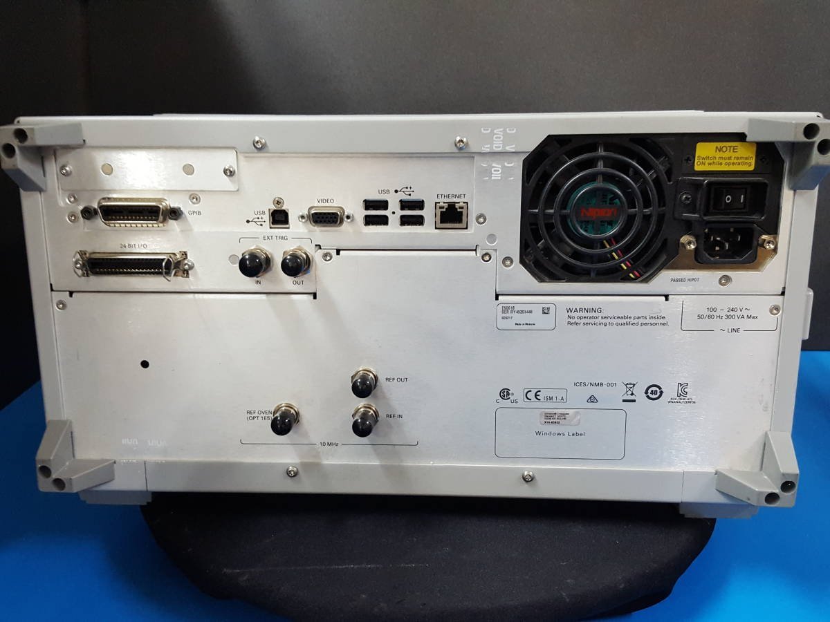Agilent E5061B ENA Network Analyzer 100kHz-1.5GHz 75 ohm Opt 020 217 [s1128222179]