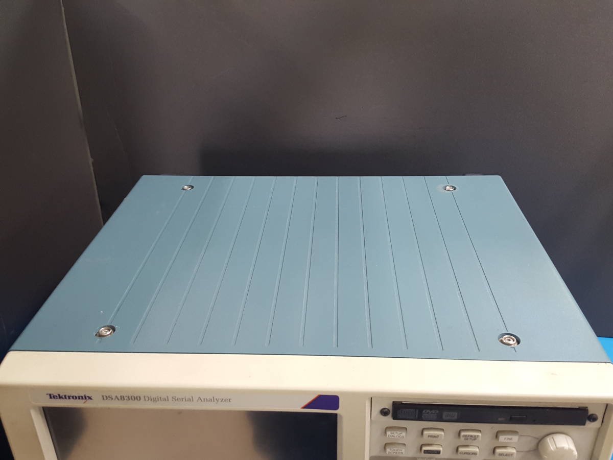 Tektronix DSA8300 Digital Serial Analyzer Mainframe [r1128214625]